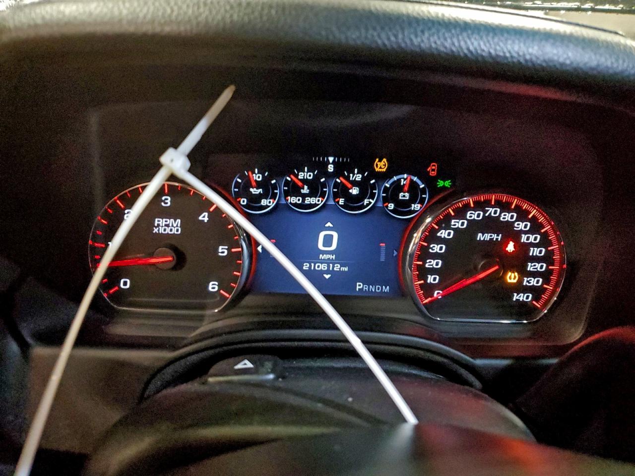 GMC Yukon Denali Image 2