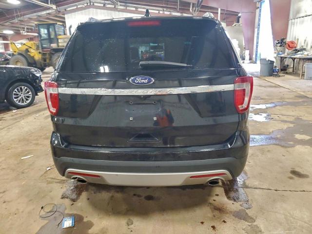 Ford Explorer Xlt Image 3