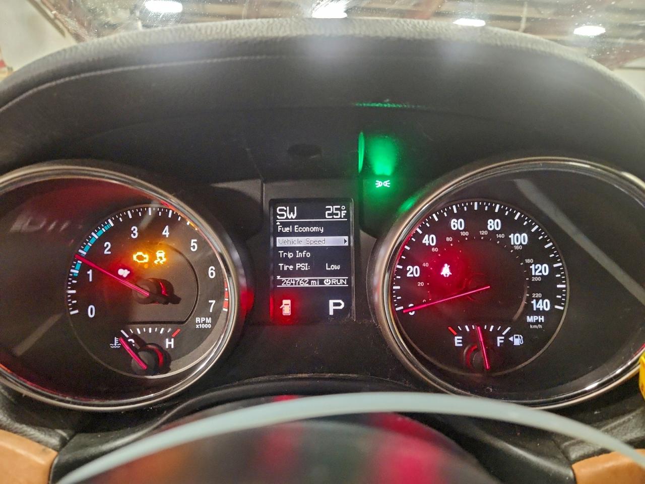 Jeep Grand Cherokee Overland Image 4