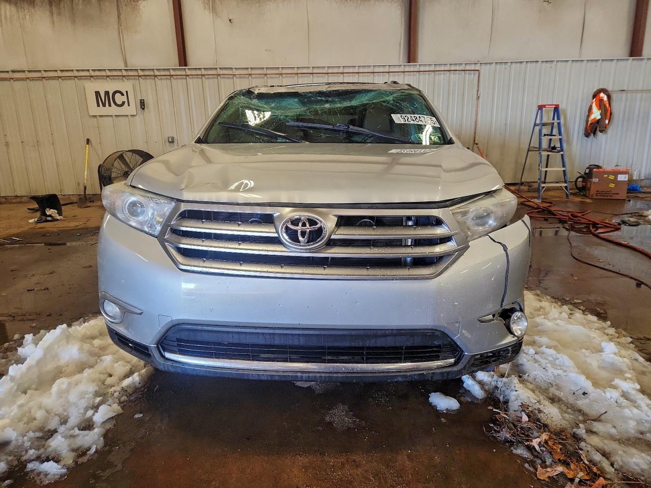 Toyota Highlander Limited Image 12