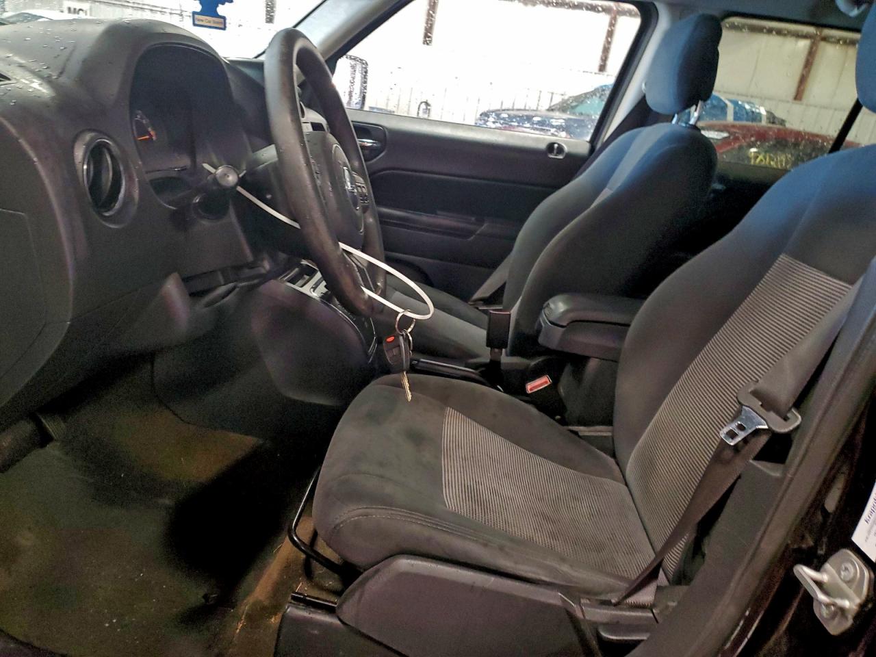 Jeep Patriot Sport Image 2