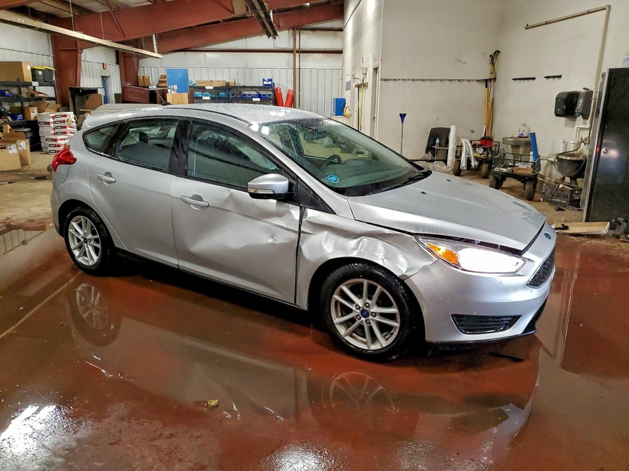 Ford Focus Se Image 11