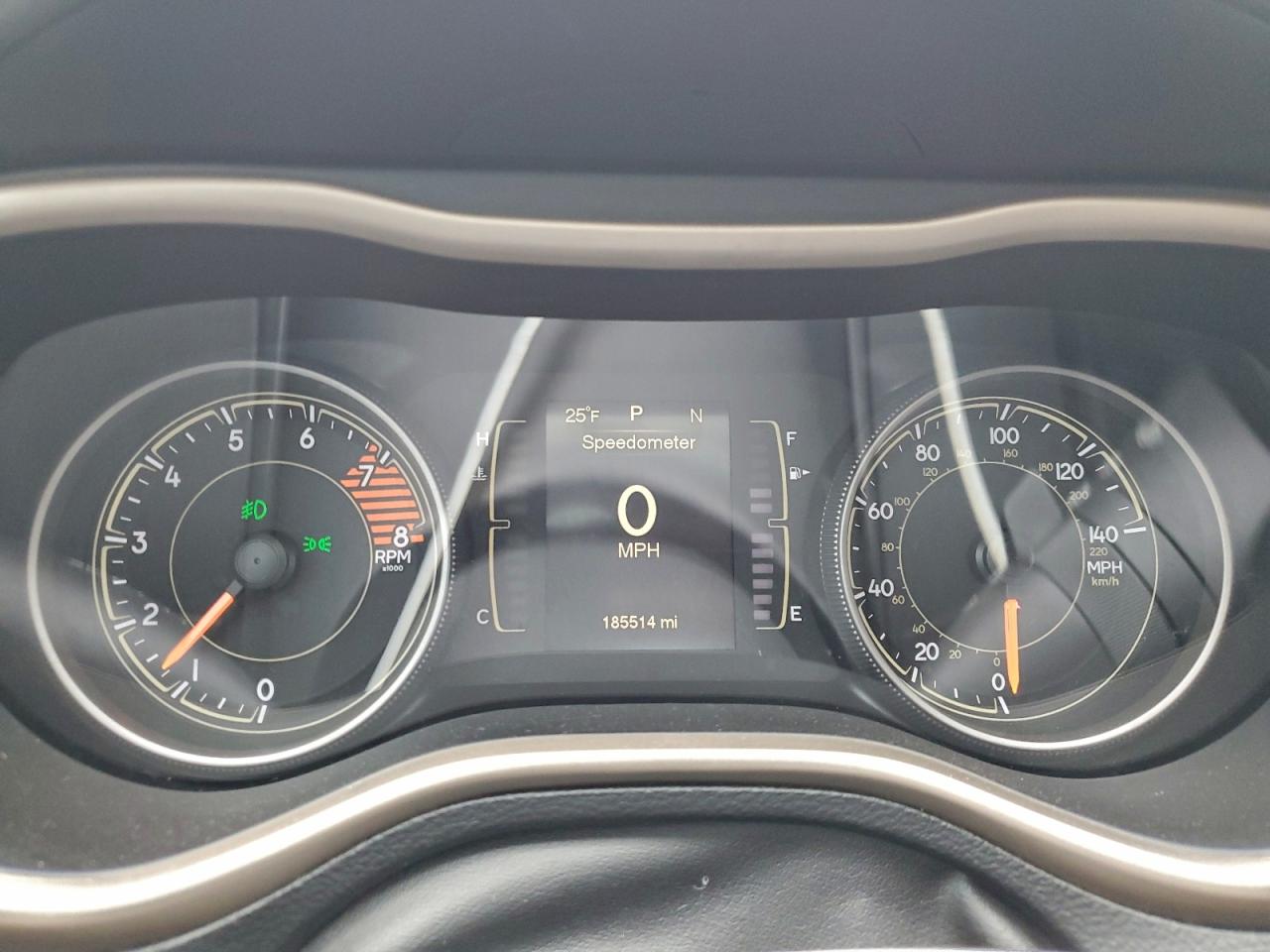 Jeep Grand Cherokee Latitude Image 10