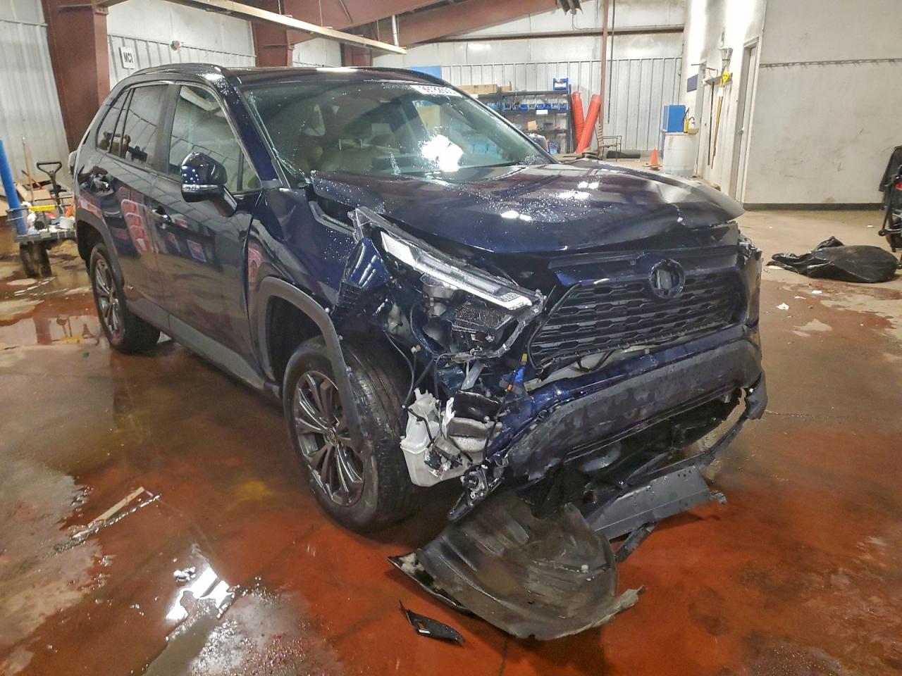 Toyota RAV4 Xle Premium Image 12