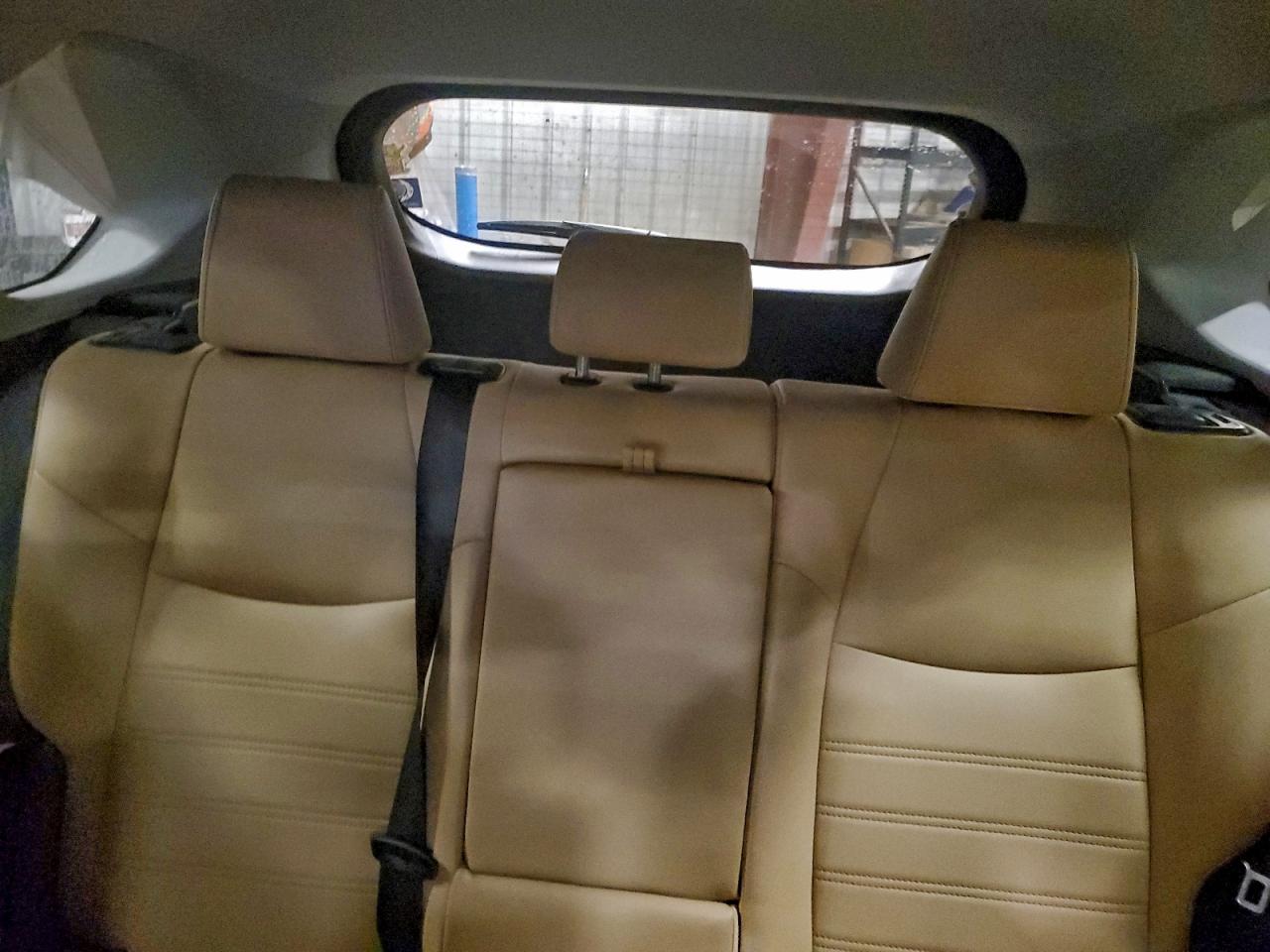 Toyota RAV4 Xle Premium Image 9