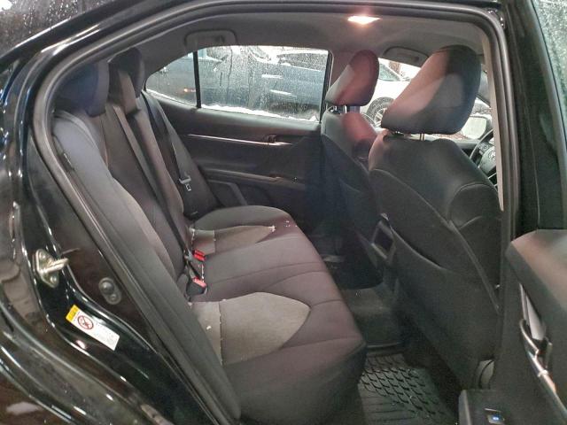 Toyota Camry L Image 13