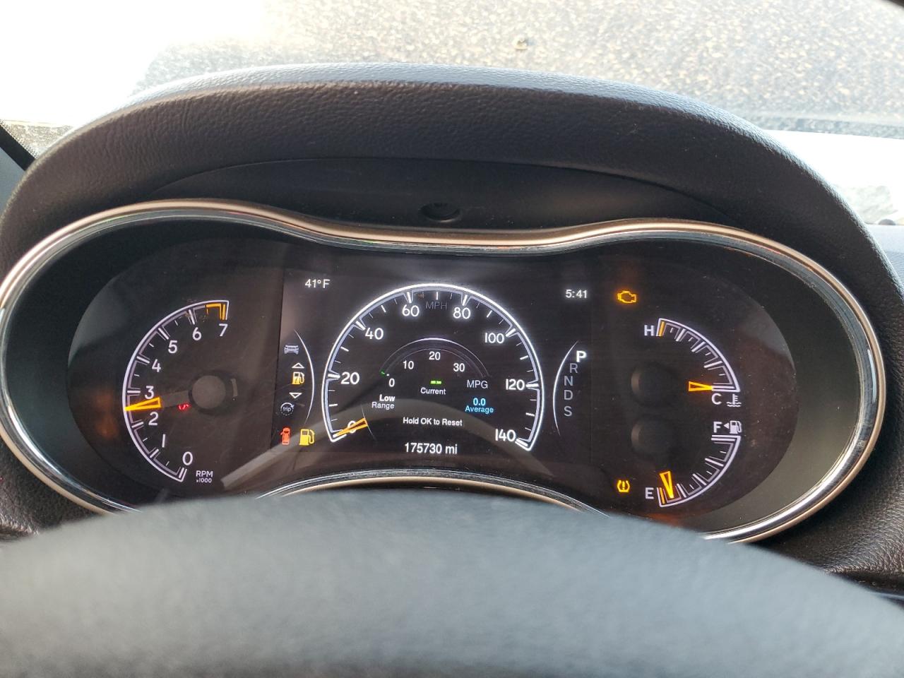 Jeep Grand Cherokee Laredo Image 2